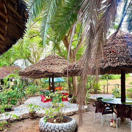 Papillon Garden Bar Villas Bamburi Luaran gambar
