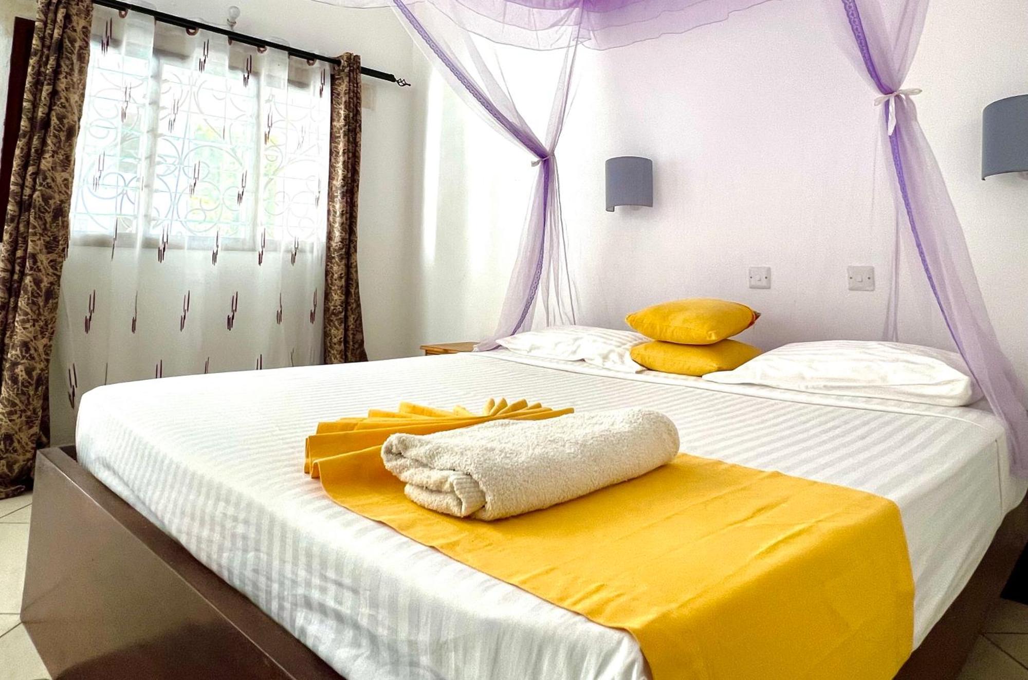 Papillon Garden Bar Villas Bamburi Luaran gambar
