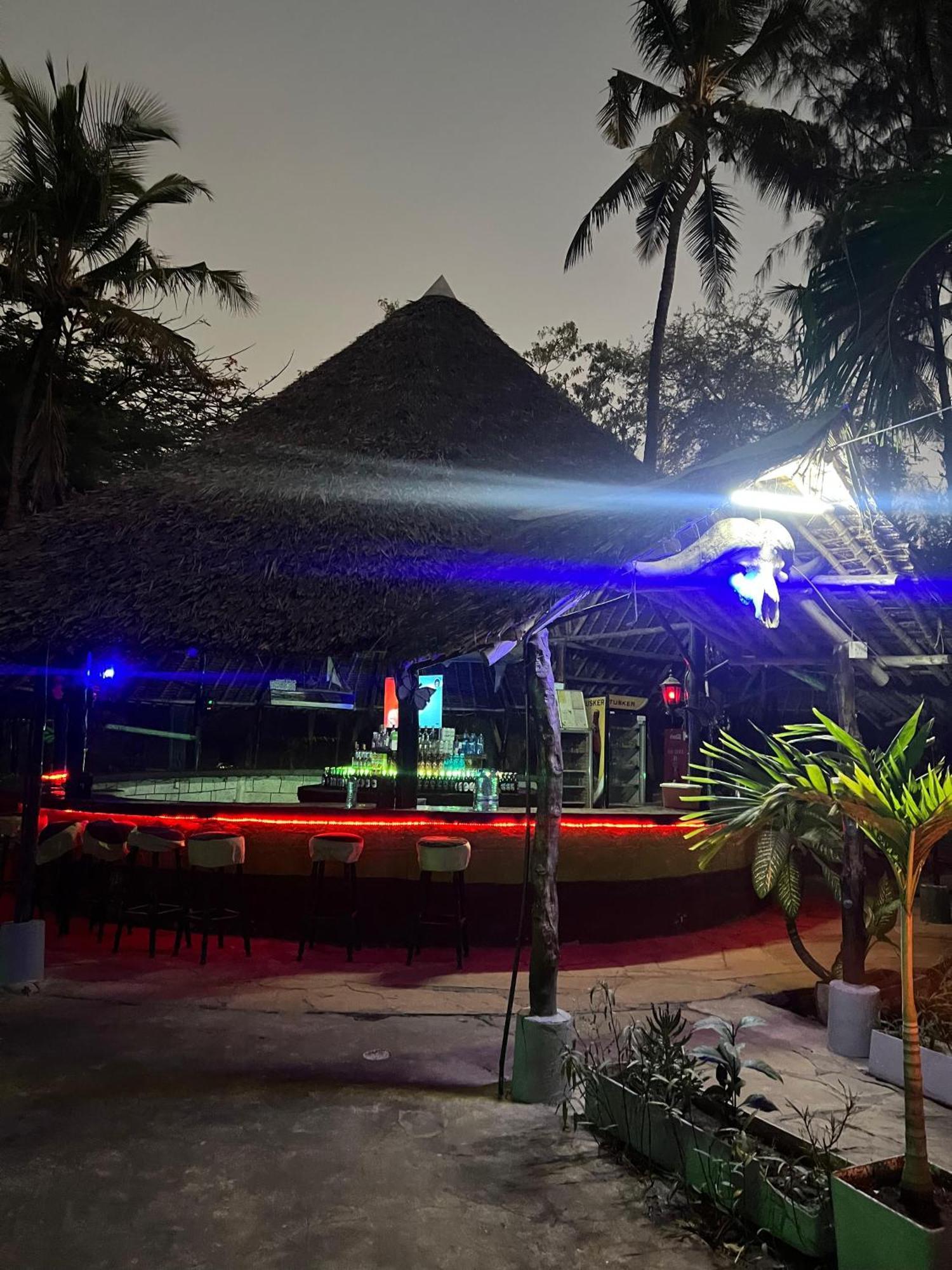 Papillon Garden Bar Villas Bamburi Luaran gambar