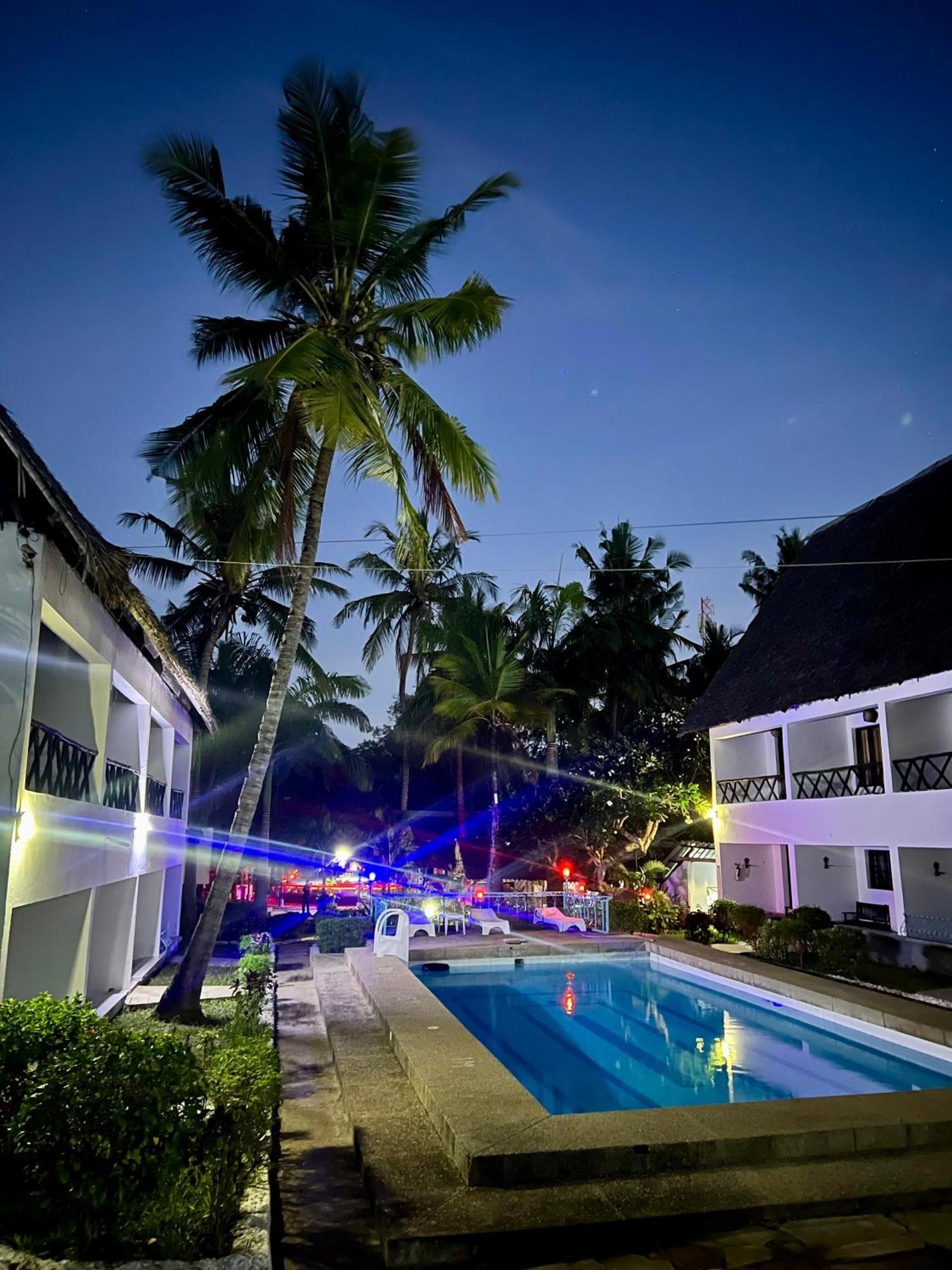 Papillon Garden Bar Villas Bamburi Luaran gambar