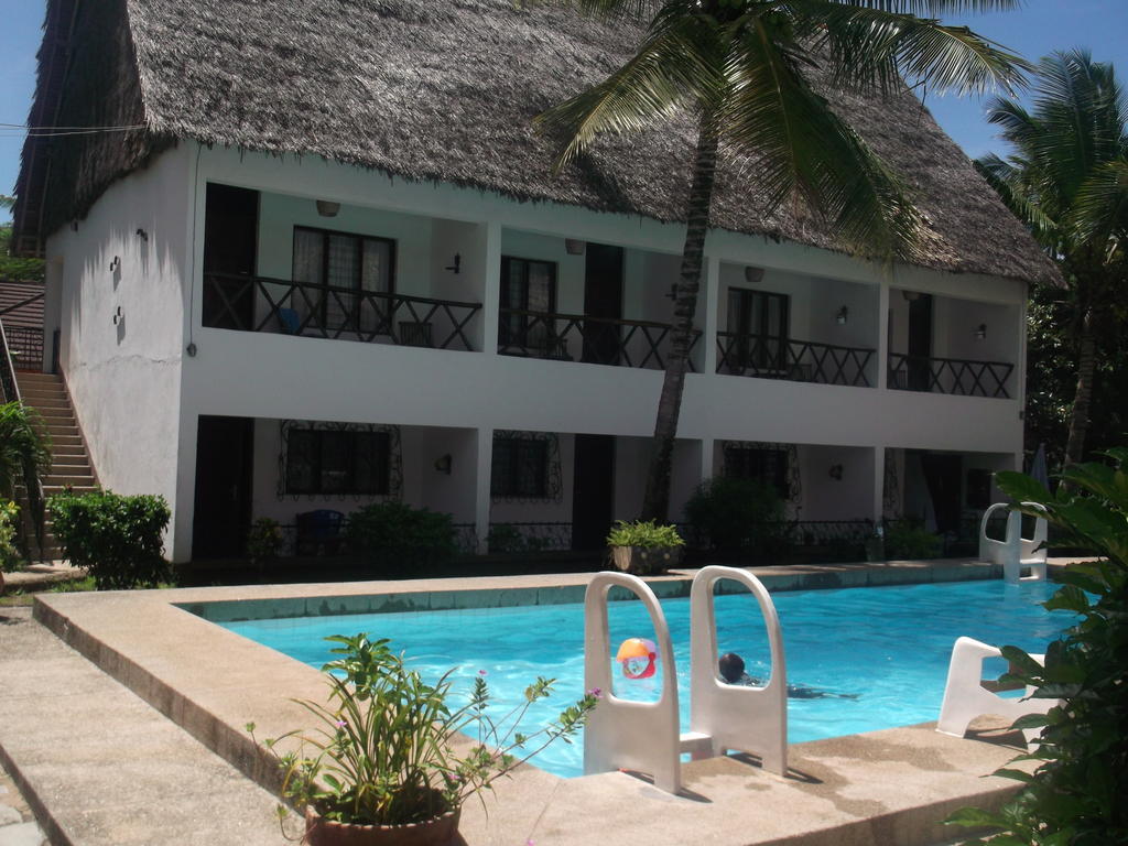 Papillon Garden Bar Villas Bamburi Luaran gambar